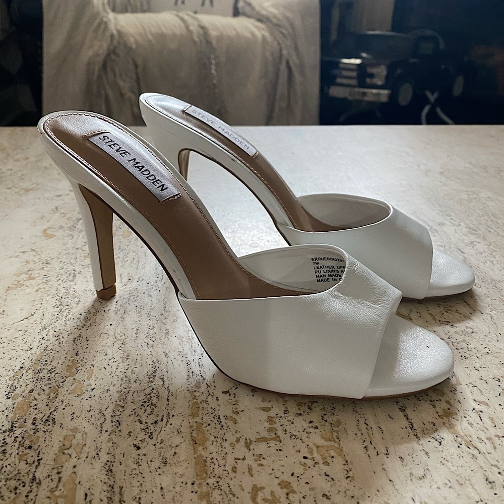 Steve Madden slip on leather white stiletto heels 7M
